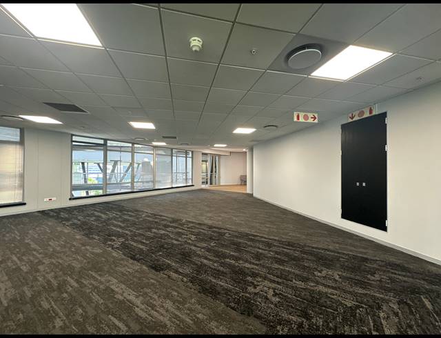 735M² OFFICE TO LET IN SANDTON CENTRAL